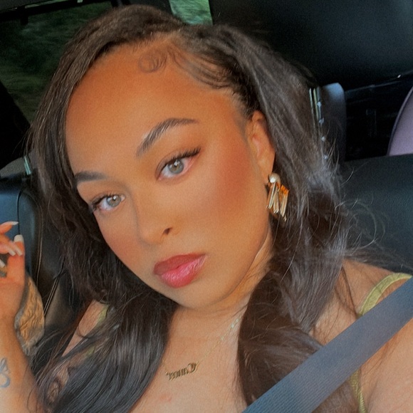 ashleynaomie